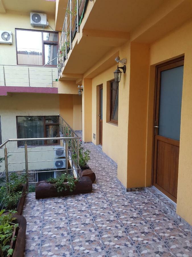 Casa Tiky Hotel Timişoara Exterior foto